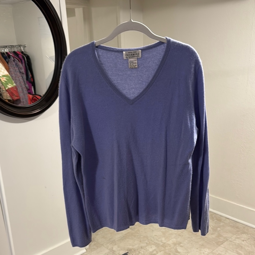 Sutton Studio Women's V-Neck Cashmere sweater - Blue